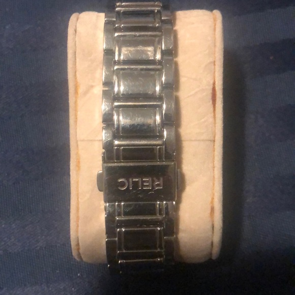 Relic Accessories Relic Watch That Needs Battery Poshmark